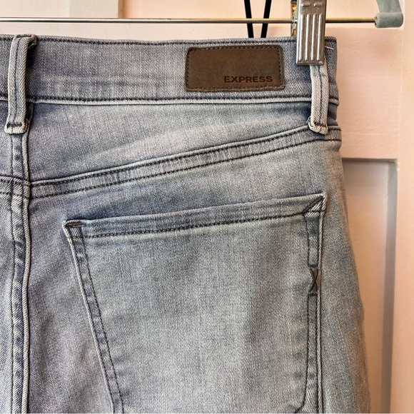 Hollister Jeans 1 R Ultra High Rise Mom Jean Vintage Stretch Patch Distressed - Picture 9 of 9